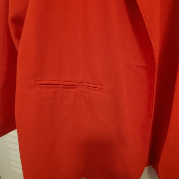 Red V-Neck Over Sized Thigh Length Blazer - Picture 3 of 6